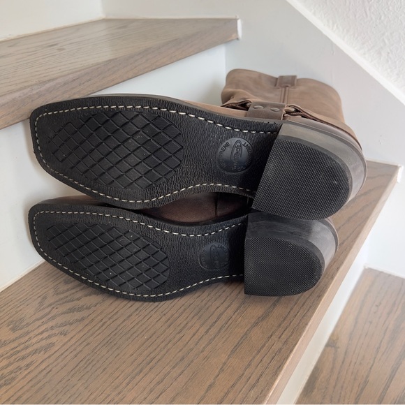 NWOB Frye Harness Leather 12R Boots in Smoke Brown - Picture 13 of 13